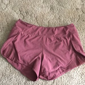 Lululemon pleated running shorts